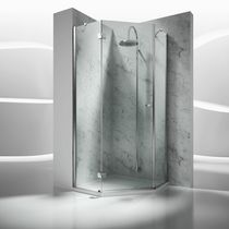 Cabine de douche en verre / avec porte battante...