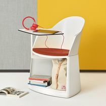 Chaise contemporaine / en polypropylène...