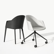 Chaise visiteur contemporaine / en tissu...