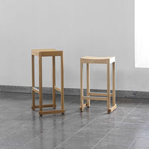 Tabouret de bar contemporain / en chêne...