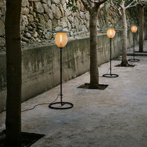 Lampe sur pied / en aluminium / en acier...