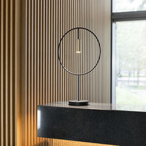 Lampe de table / en aluminium / en PMMA...