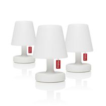 Lampe de table / contemporaine / en polyéthylène...