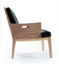 Fauteuil contemporain / en bois massif /...