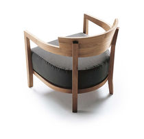 Fauteuil contemporain / en bois massif /...