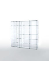 Bibliothèque contemporaine / en verre /...