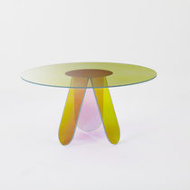 Table à manger contemporaine / en verre...