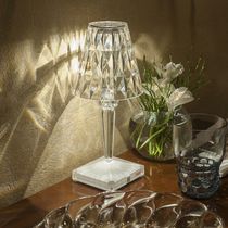 Lampe de table / en PMMA / contemporaine...