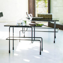 Table basse contemporaine / en plaqué bois...