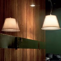 Suspension / en polycarbonate / contemporaine...