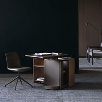 Bureau sur pied / contemporain / en noyer...