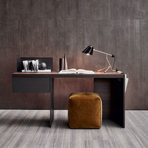 Bureau sur pied / contemporain / en cuir...