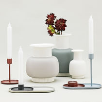 Vase contemporain / en porcelaine