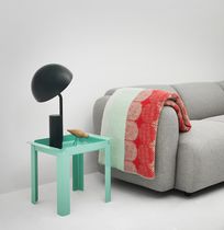 Table d'appoint contemporaine / en acier...