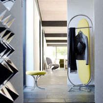 Valet de nuit au sol / contemporain / en...