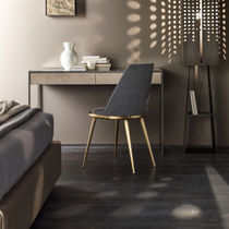 Bureau contemporain / en métal