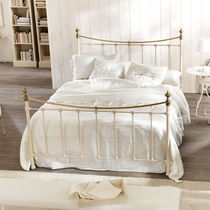 Lit double / classique / en fer / en aluminium