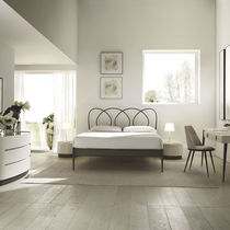Lit double / classique / en métal / 160x200...