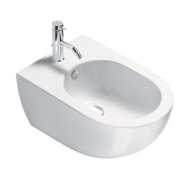 Bidet suspendu / en céramique