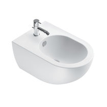 Bidet suspendu / en céramique