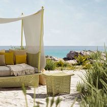 Table d'appoint contemporaine / en fibres...