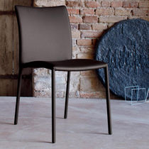 Chaise contemporaine / en tissu / en cuir...