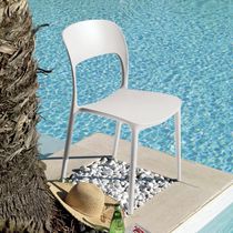 Chaise contemporaine / en polypropylène...