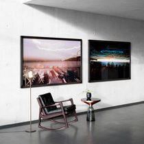 Table d'appoint contemporaine / en verre...