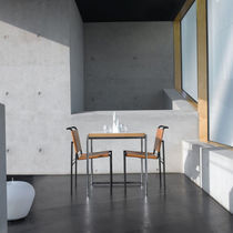 Table à manger contemporaine / en hêtre...