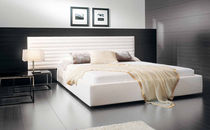Lit double / contemporain / tapissé / en...