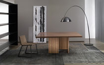 Table à manger contemporaine / en bois /...