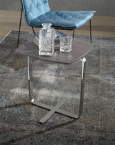 Table d'appoint contemporaine / en bois...