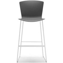 Chaise de bar contemporaine / avec repose-pieds...