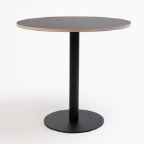 Table contemporaine / en acier / avec piètement...