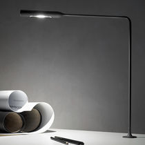 Lampe de bureau / en aluminium / en acier...