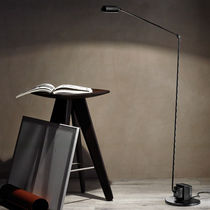 Lampe sur pied / en métal / contemporaine...