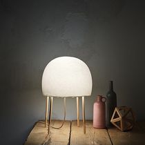 Lampe de table / en frêne / en papier japonais...