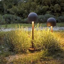 Borne d'éclairage de jardin / contemporaine...
