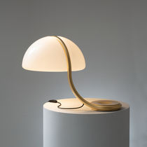 Lampe de table / en métal / en méthacrylate...
