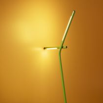 Lampe sur pied / en aluminium / contemporaine...