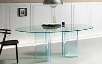 Table à manger contemporaine / en verre...