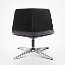 Chauffeuse contemporaine / en simili cuir...