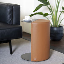 Table d'appoint contemporaine / en métal...