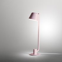 Lampe de table / en métal / en polypropylène...