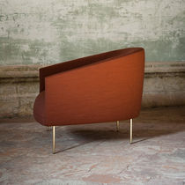 Fauteuil contemporain / en tissu / marron