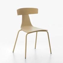 Chaise contemporaine / en frêne / en contreplaqué...