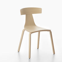 Chaise contemporaine / en frêne / en contreplaqué...