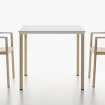 Table contemporaine / en frêne / en aluminium...