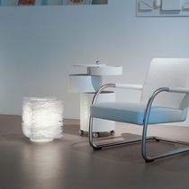 Lampe de sol / contemporaine / en polyester...