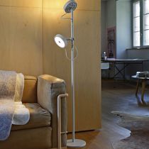 Lampe sur pied / contemporaine / en aluminium...